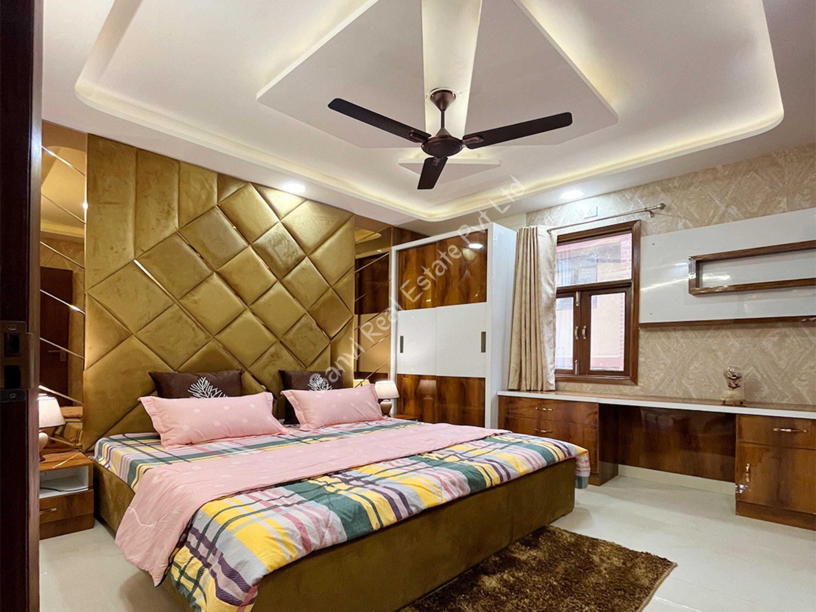 3 BHK Luxurious Flat in Dwarka Mor | Fully Furnished Flat