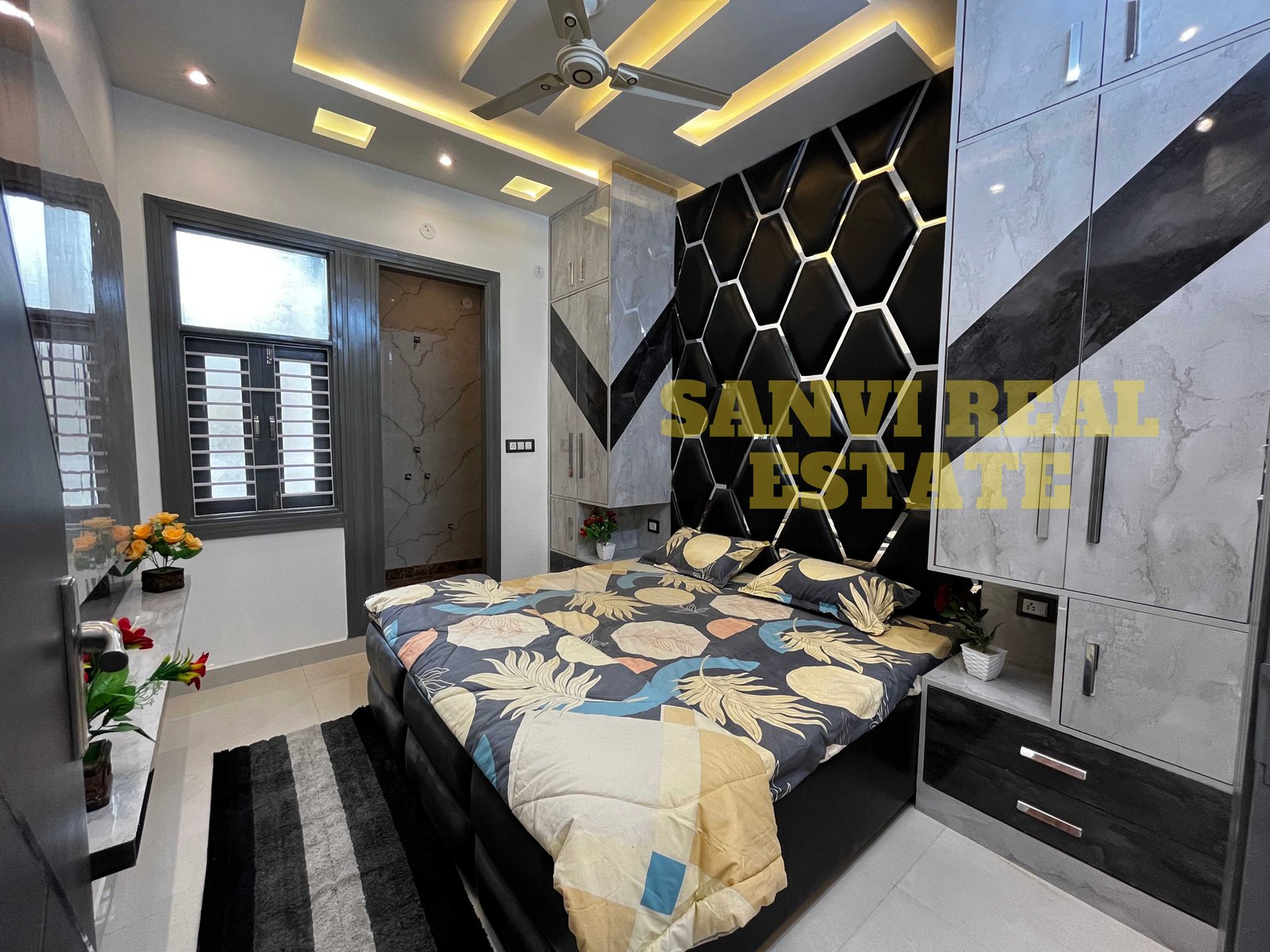 L-Type Furnished 3 BHK Flat in Uttam Nagar | Sanvi Real Estate