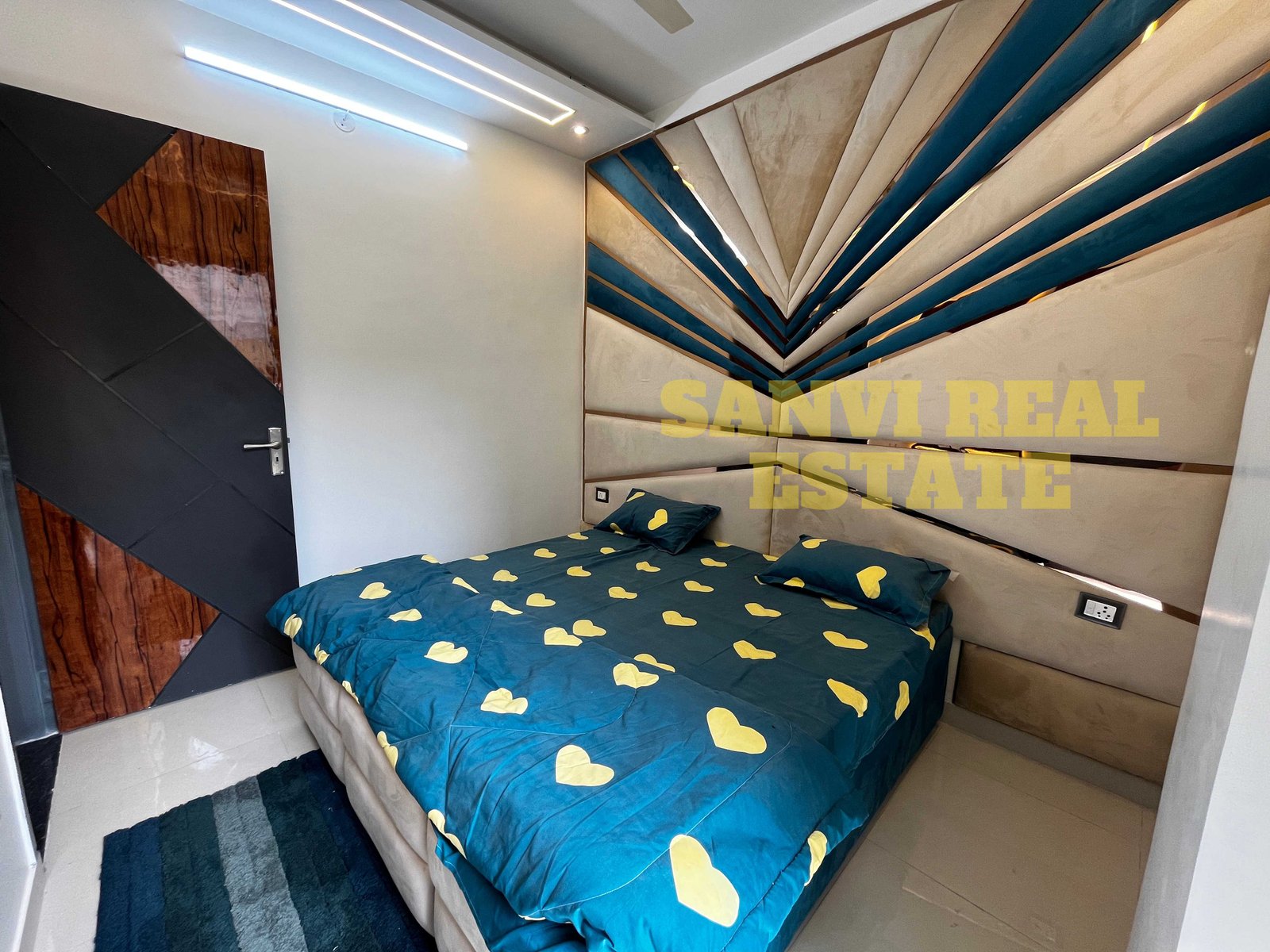 L-Type Furnished 3 BHK Flat in Uttam Nagar | Sanvi Real Estate