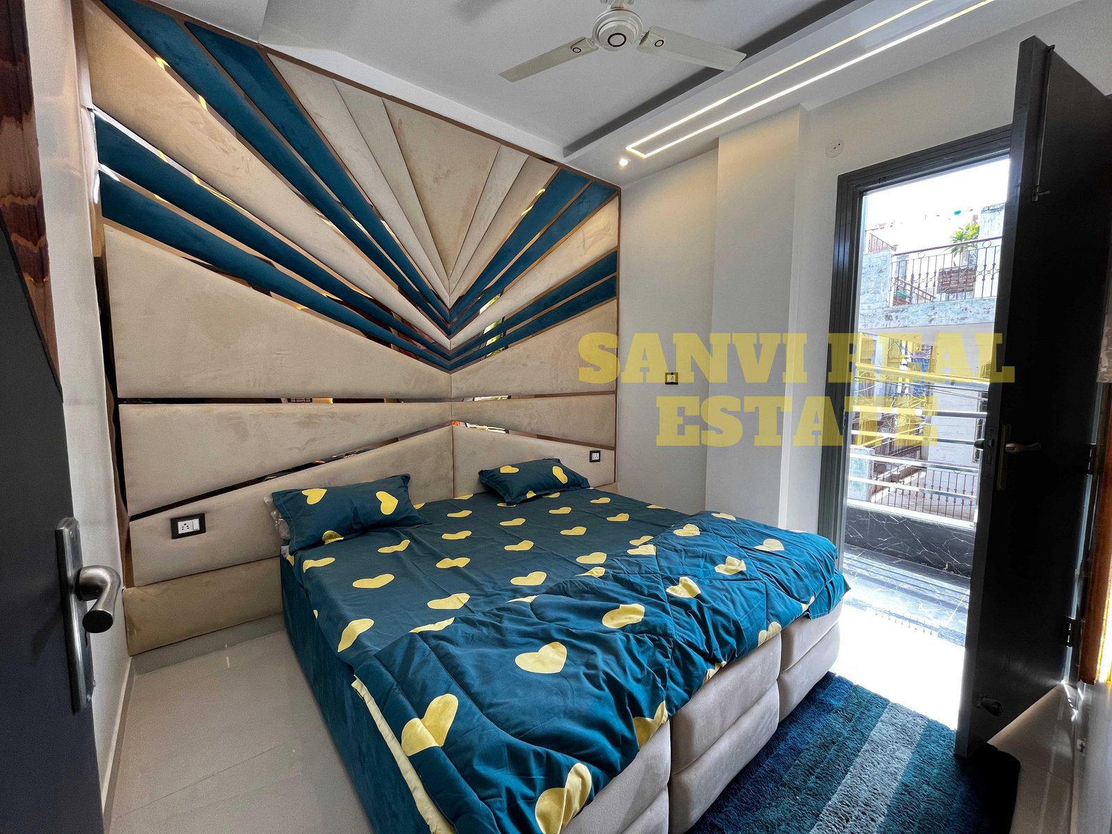 L-Type Furnished 3 BHK Flat in Uttam Nagar | Sanvi Real Estate