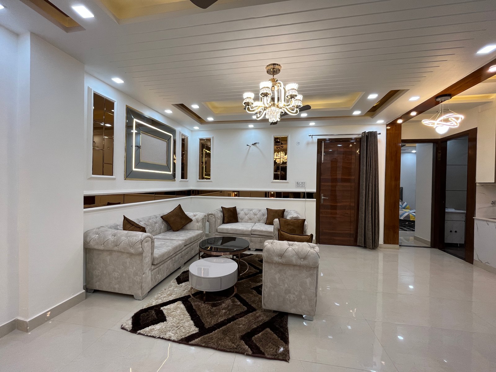 4 BHK Flat in Uttam Nagar | Fully Furnished Flat | Sanvi Real Estate