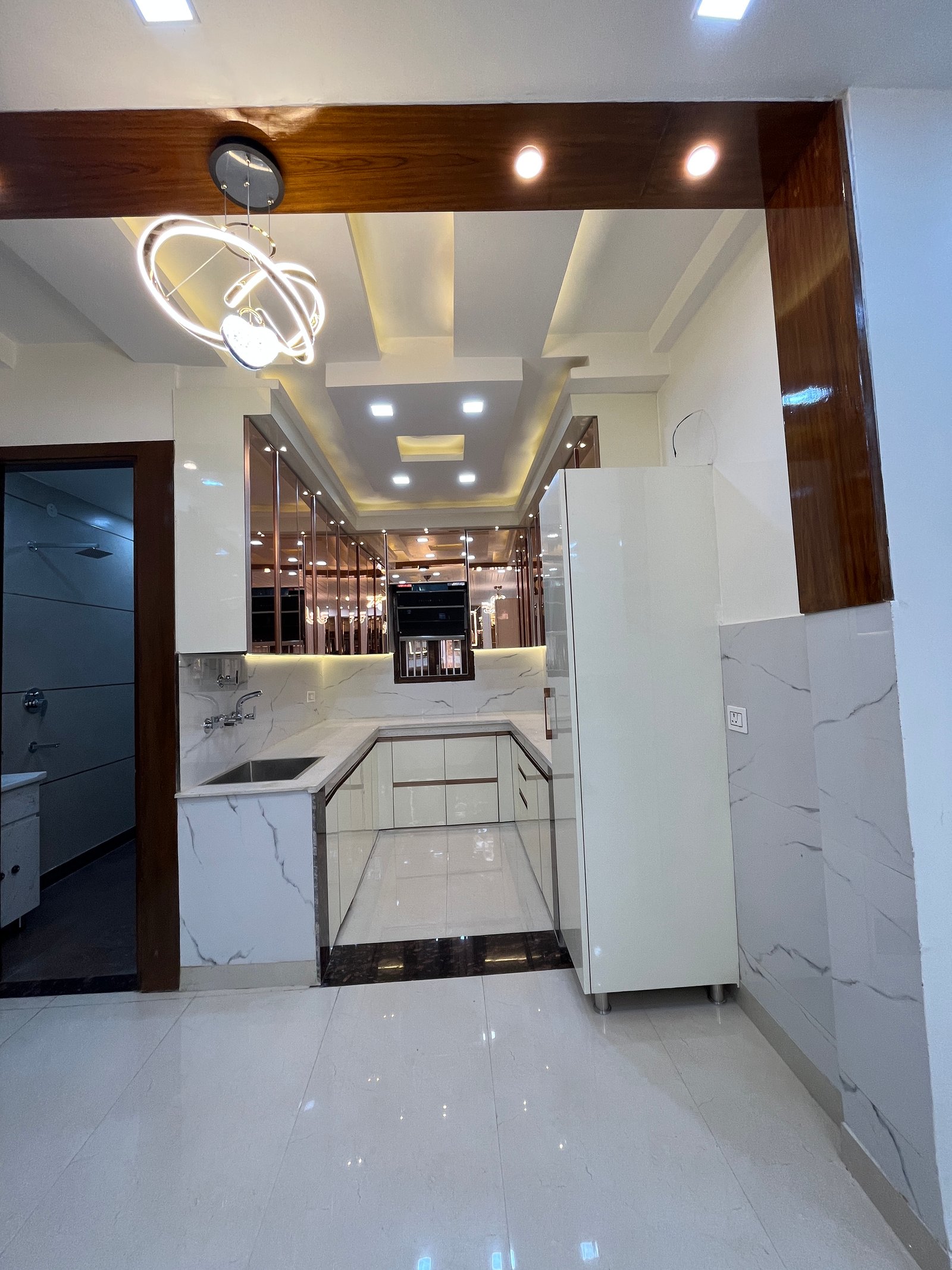4 BHK Flat in Uttam Nagar | Fully Furnished Flat | Sanvi Real Estate