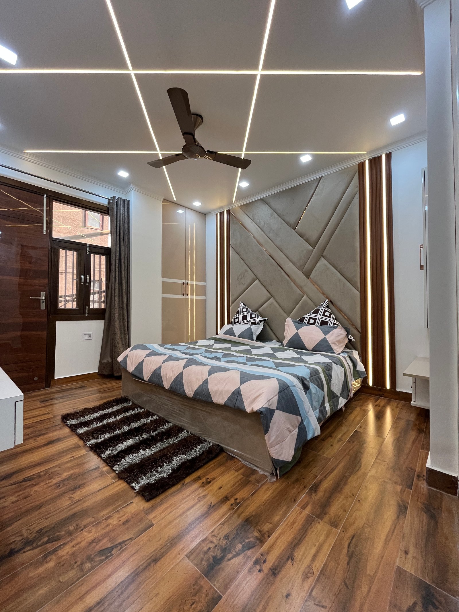 4 BHK Flat in Uttam Nagar | Fully Furnished Flat | Sanvi Real Estate