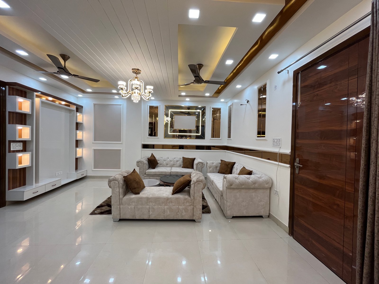 4 BHK Flat in Uttam Nagar | Fully Furnished Flat | Sanvi Real Estate