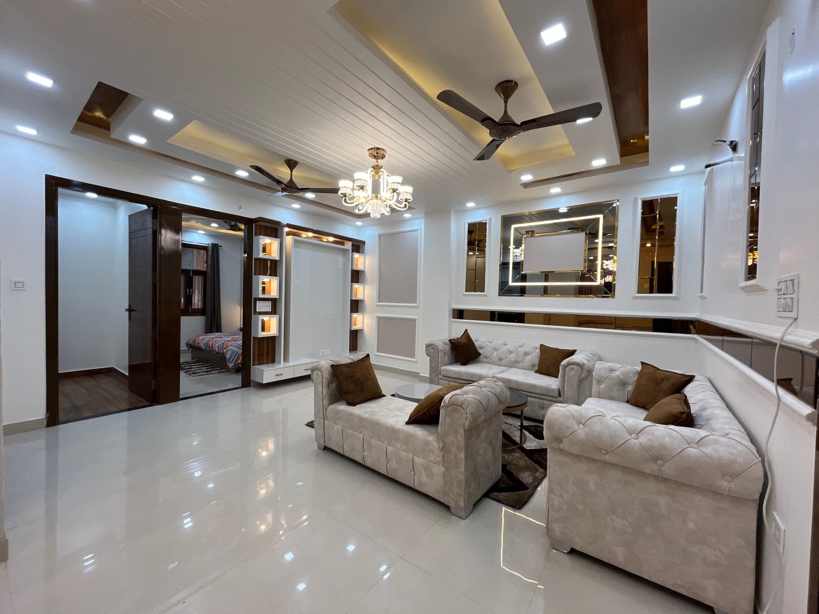 4 BHK Flat in Uttam Nagar | Fully Furnished Flat | Sanvi Real Estate