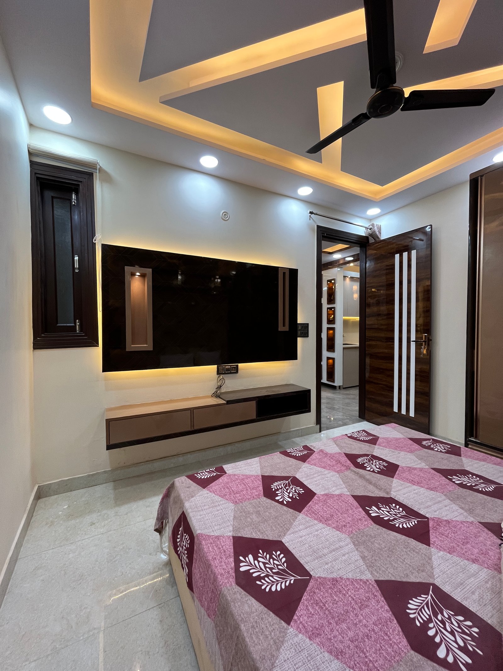 2 BHK Flat in Uttam Nagar | Full Furnished Flats for Sale in Uttam Nagar