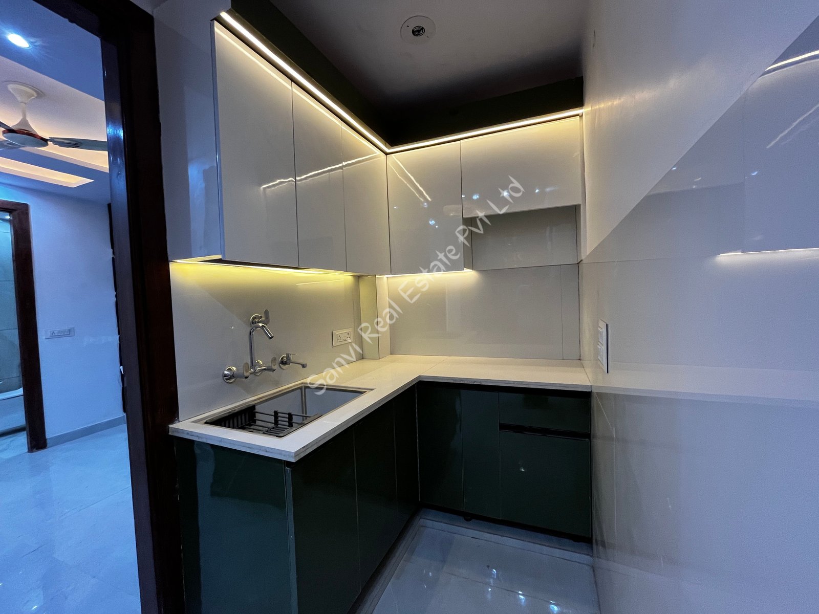 Sunlit 2 BHK Flat in Dwarka Mor with Open Front View | Well Designed Dwarka Mor Flats for Sale