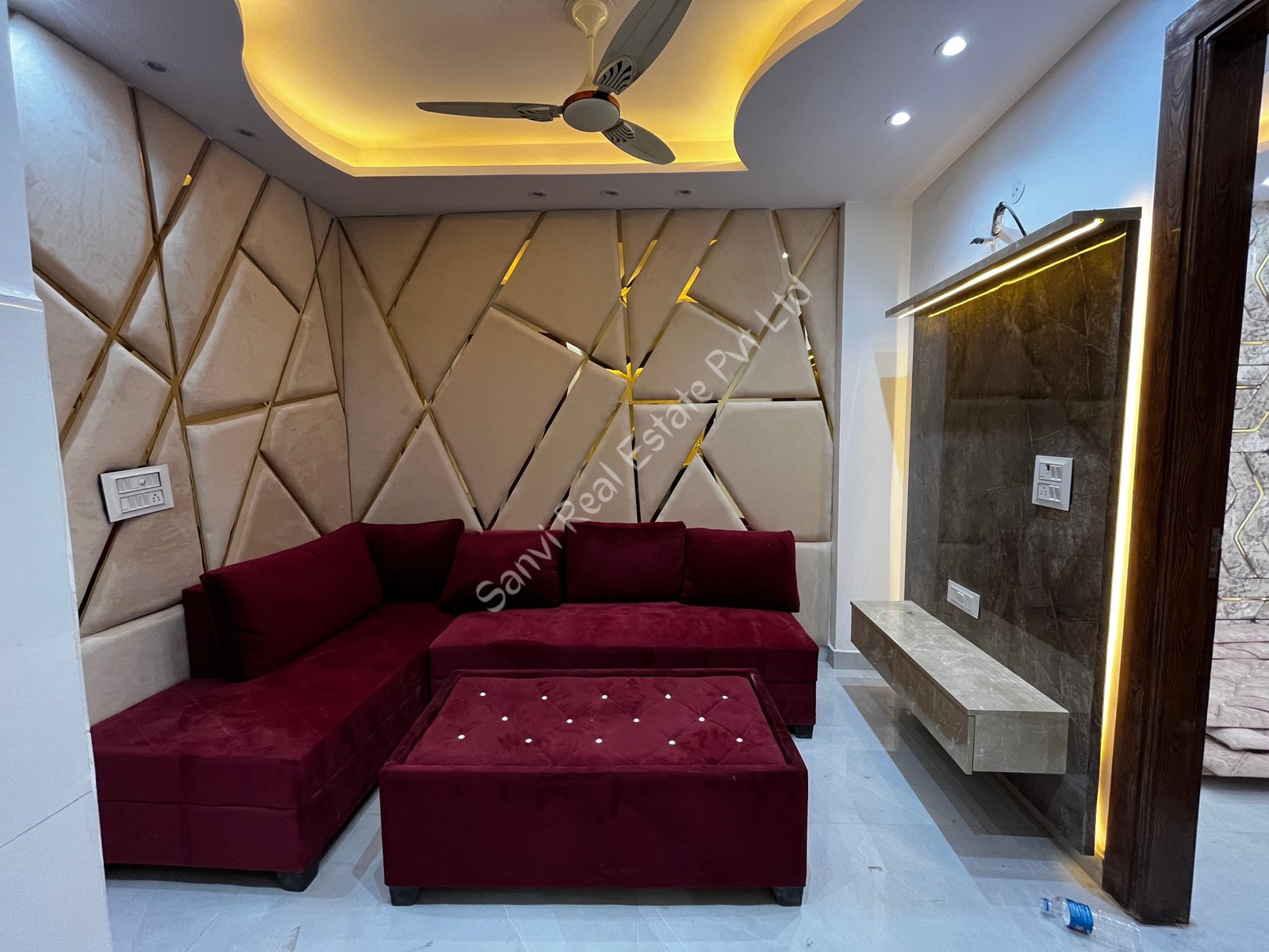 Sunlit 2 BHK Flat in Dwarka Mor with Open Front View | Well Designed Dwarka Mor Flats for Sale