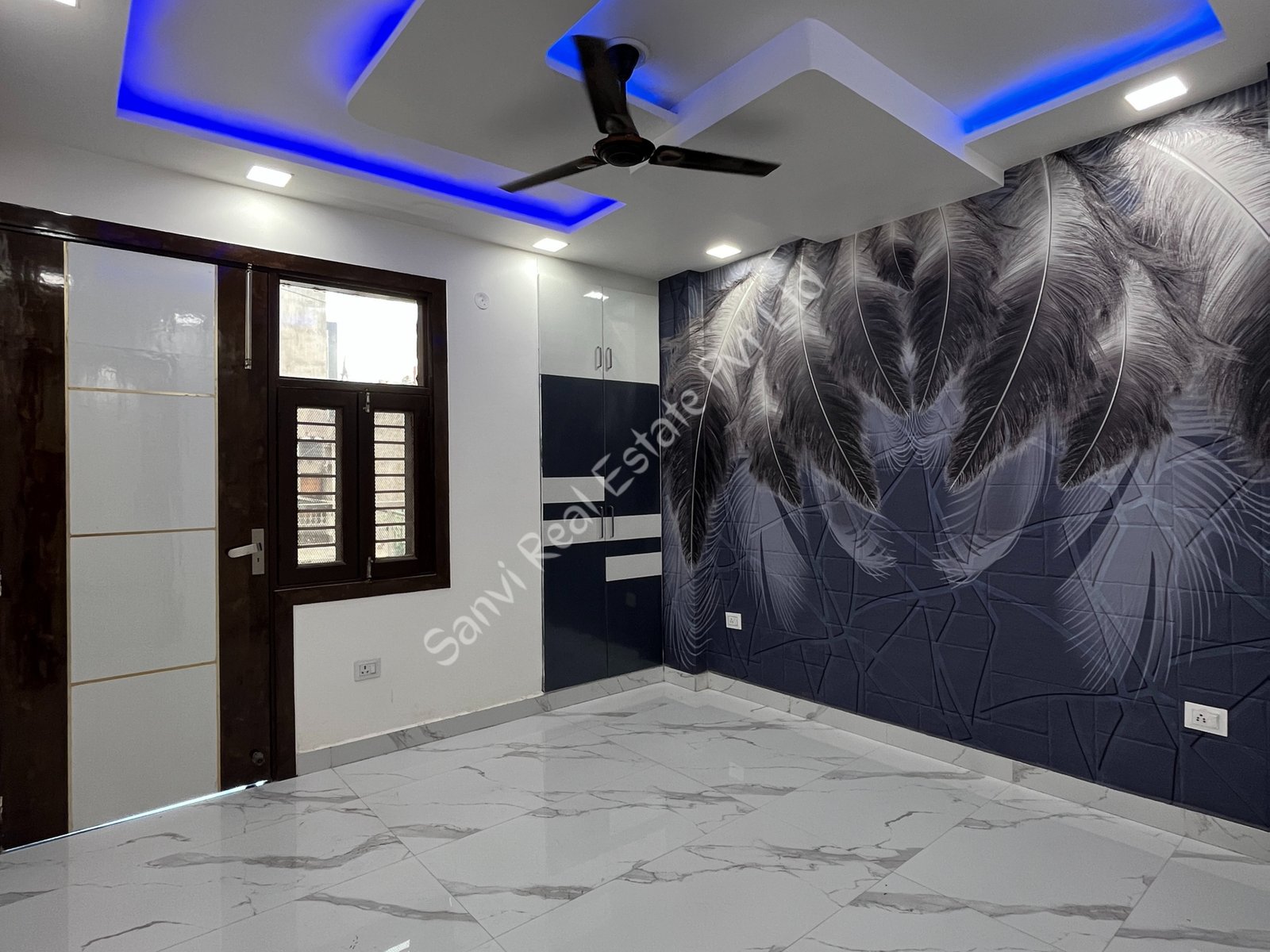 3 BHK Spacious Flat in Dwarka Mor | Sanvi Real Estate