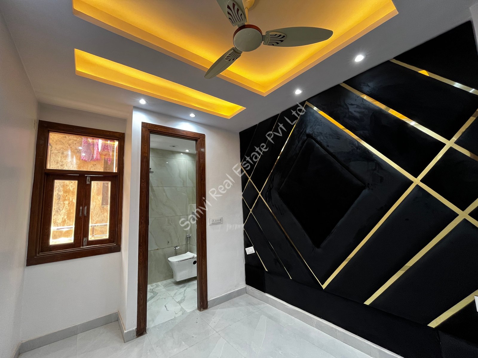Sunlit 2 BHK Flat in Dwarka Mor with Open Front View | Well Designed Dwarka Mor Flats for Sale