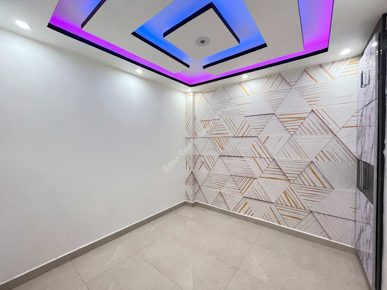 Jad Se Makan in Uttam Nagar Close to Metro Route | Independent House in Uttam Nagar With Roof Rights