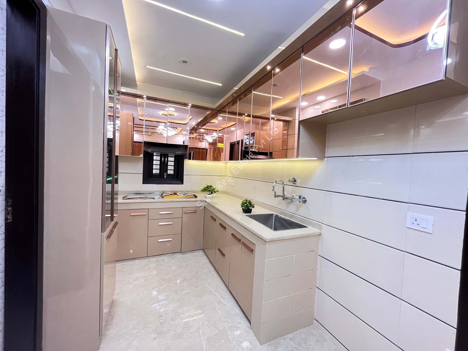 3 BHK Flat in Dwarka Mor | 3 BHK Property in Delhi | M-Sanvi Real Estate