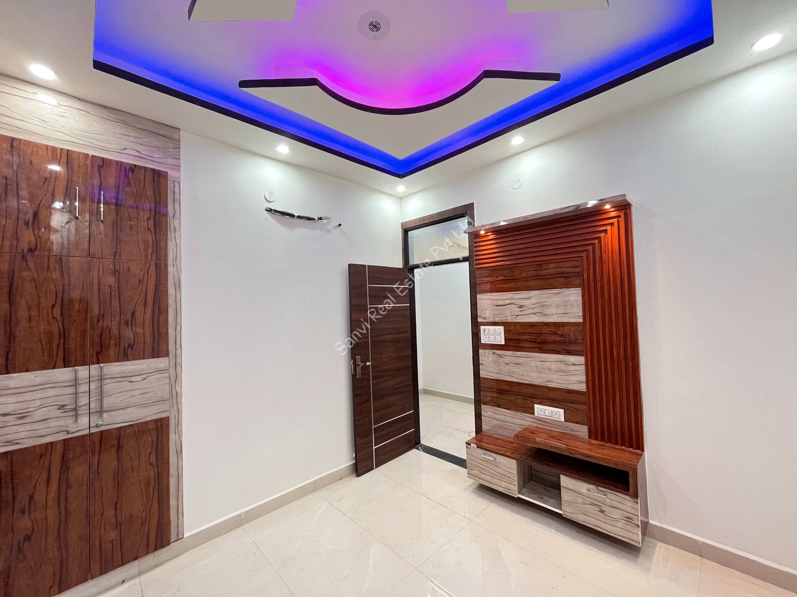 Jad Se Makan in Uttam Nagar Close to Metro Route | Independent House in Uttam Nagar With Roof Rights