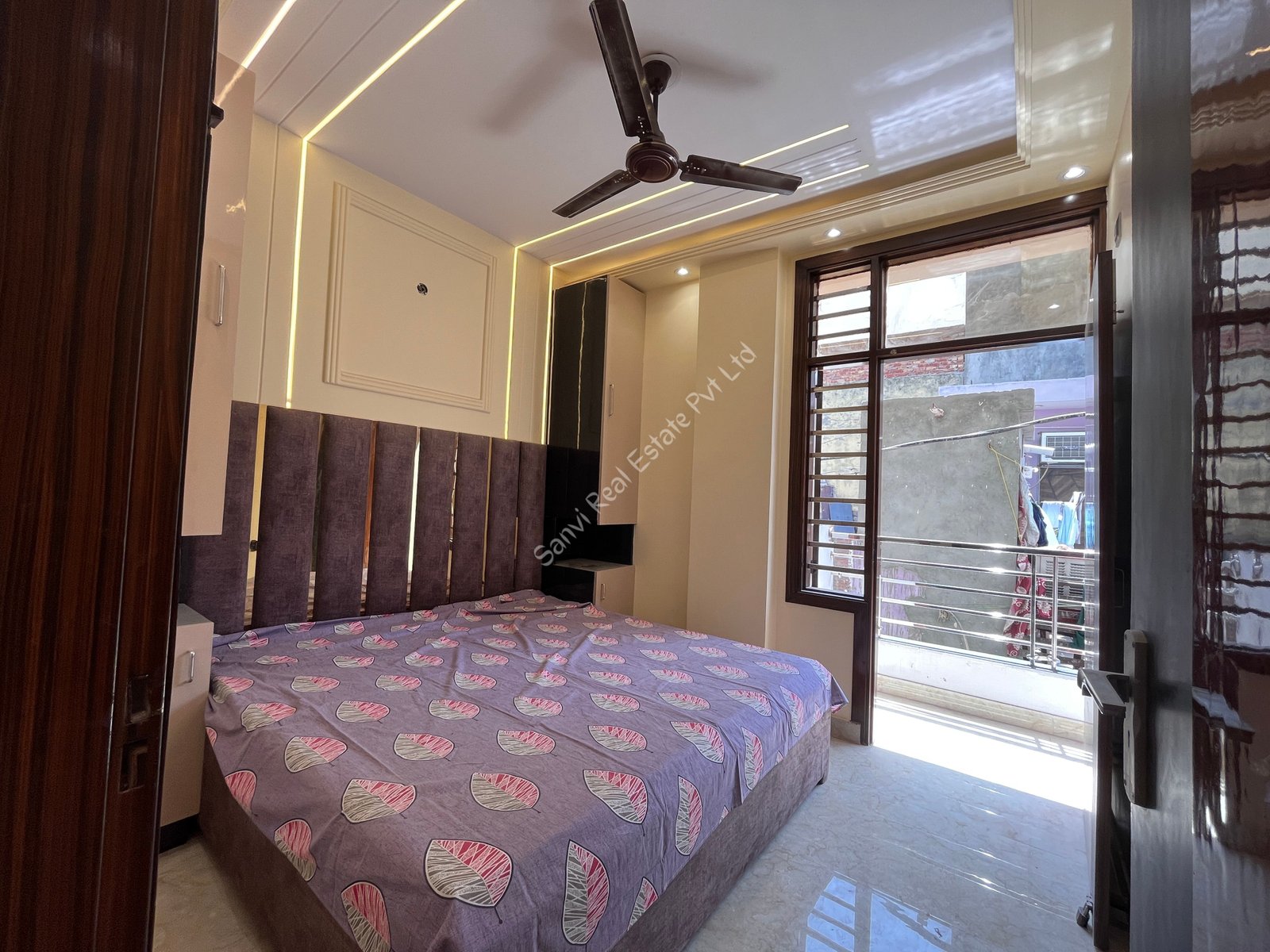 Beyond Ordinary 3 BHK Builder Floor Dwarka Mor Delhi | Property in Dwarka Mor | M-Sanvi Real Estate