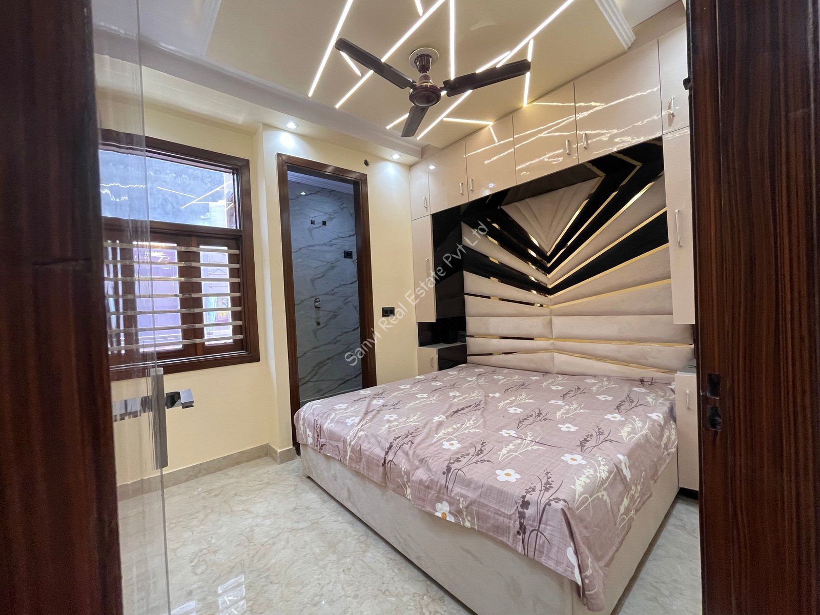 Beyond Ordinary 3 BHK Builder Floor Dwarka Mor Delhi | Property in Dwarka Mor | M-Sanvi Real Estate