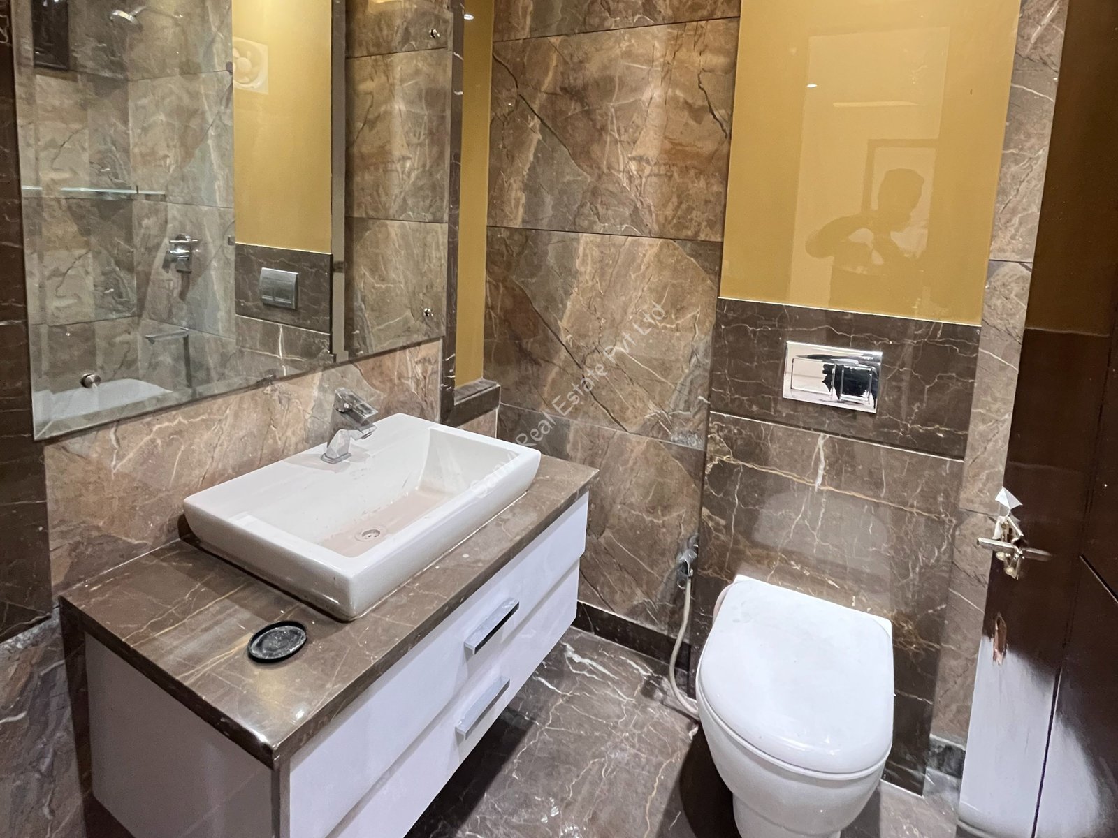 4 BHK Ultra Premium Property in Paschim Vihar, Delhi | M-Sanvi Real Estate |Flats in Delhi