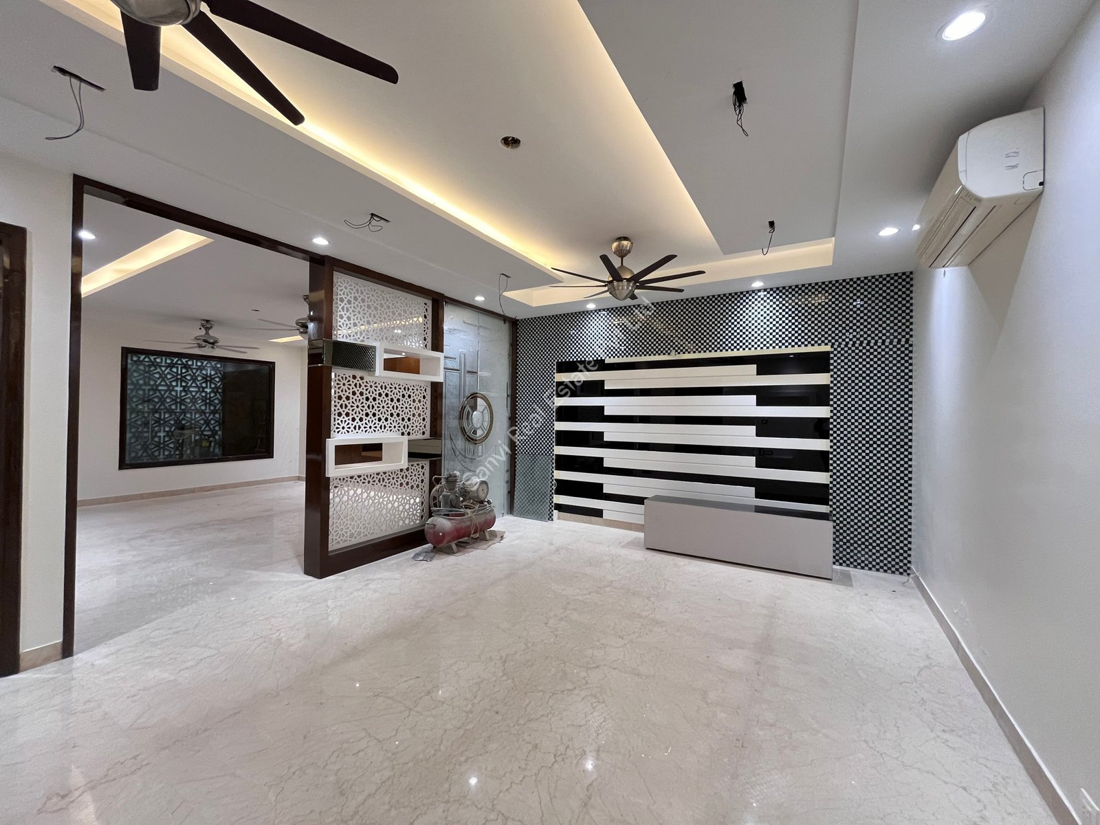 4 BHK Ultra Premium Property in Paschim Vihar, Delhi | M-Sanvi Real Estate |Flats in Delhi