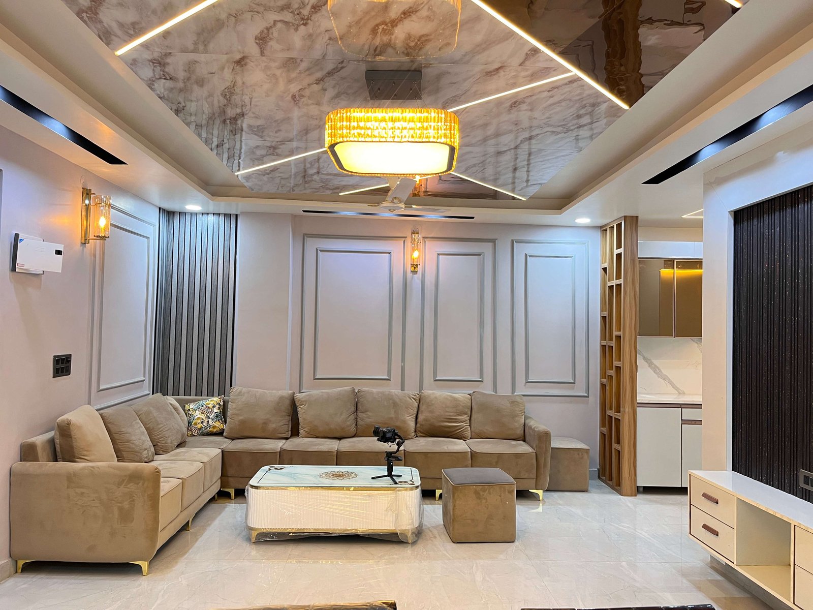 4 BHK Flat in Dwarka Mor | 4 BHK Freehold Property in Uttam Nagar | M-Sanvi Real Estate