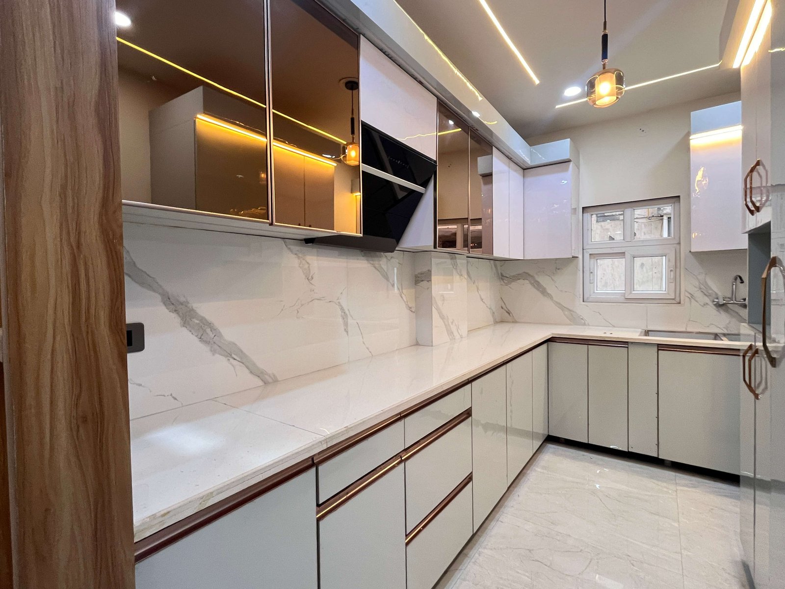 4 BHK Flat in Dwarka Mor | 4 BHK Freehold Property in Uttam Nagar | M-Sanvi Real Estate