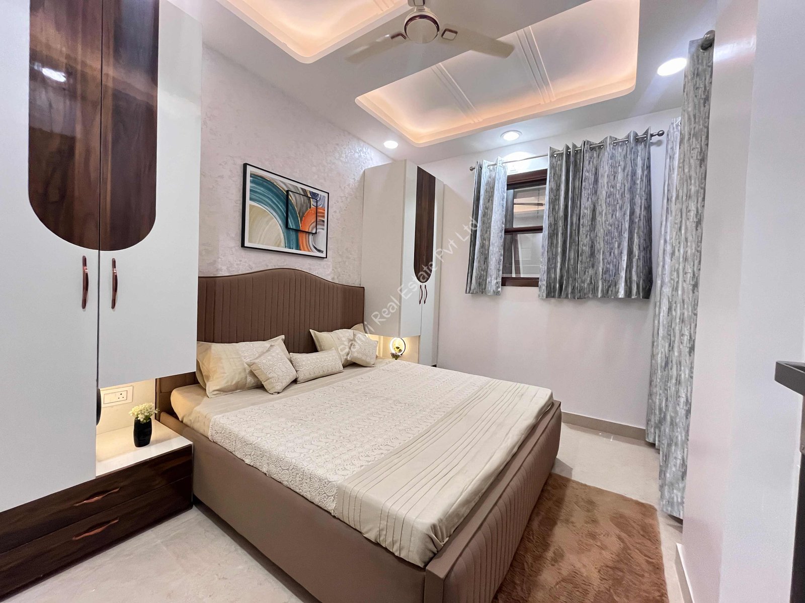 L Type Corner 4 BHK Flat in Dwarka Mor | 2 Side Open 4 BHK Property in Uttam Nagar | M-Sanvi Real Estate