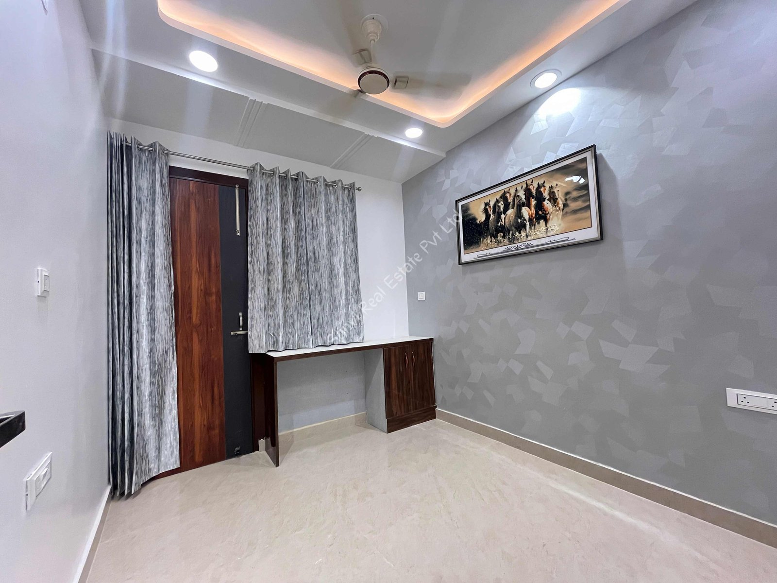 L Type Corner 4 BHK Flat in Dwarka Mor | 2 Side Open 4 BHK Property in Uttam Nagar | M-Sanvi Real Estate