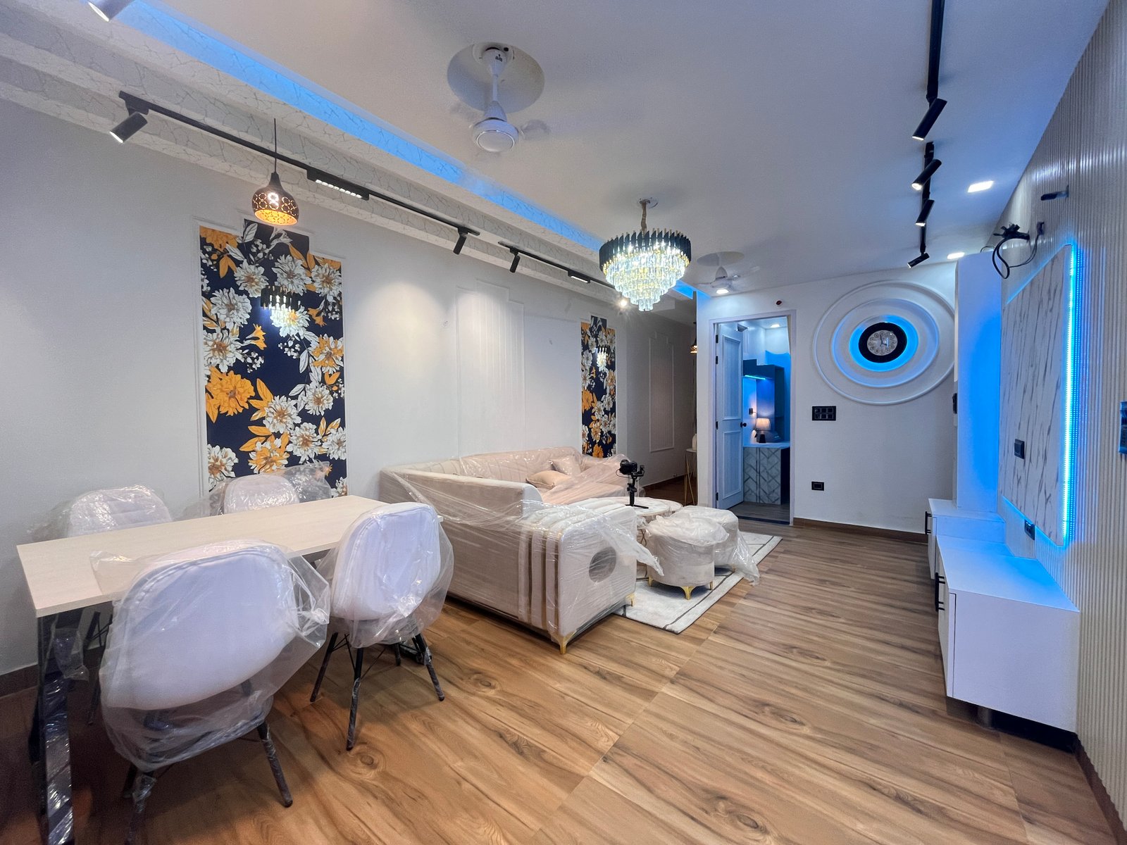 Low Cost 3 BHK Apartment in Dwarka Mor, Delhi | Affordable 3 BHK Flat in Delhi