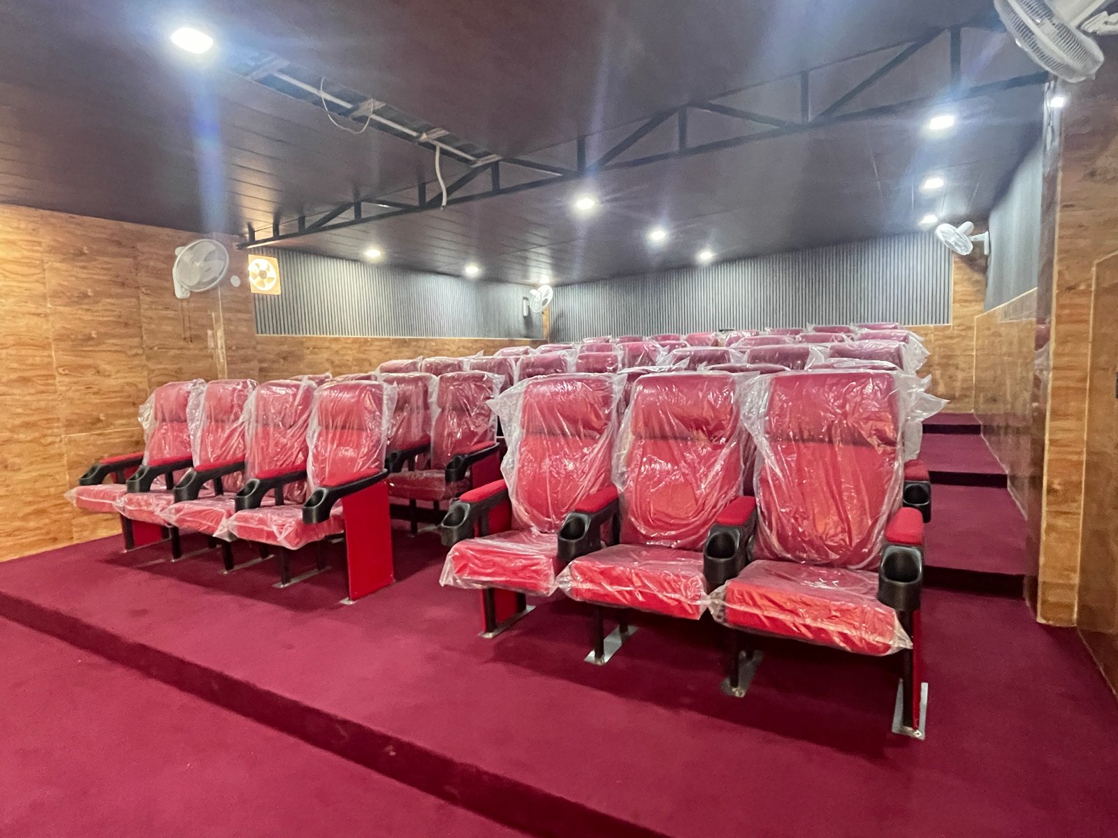 Low Cost 3 BHK Apartment in Dwarka Mor, Delhi | Affordable 3 BHK Flat in Delhi