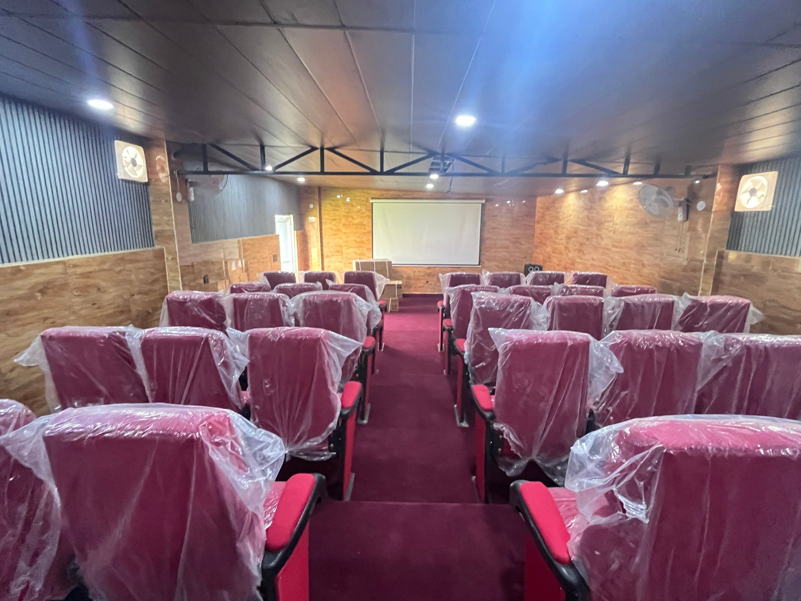 Low Cost 3 BHK Apartment in Dwarka Mor, Delhi | Affordable 3 BHK Flat in Delhi