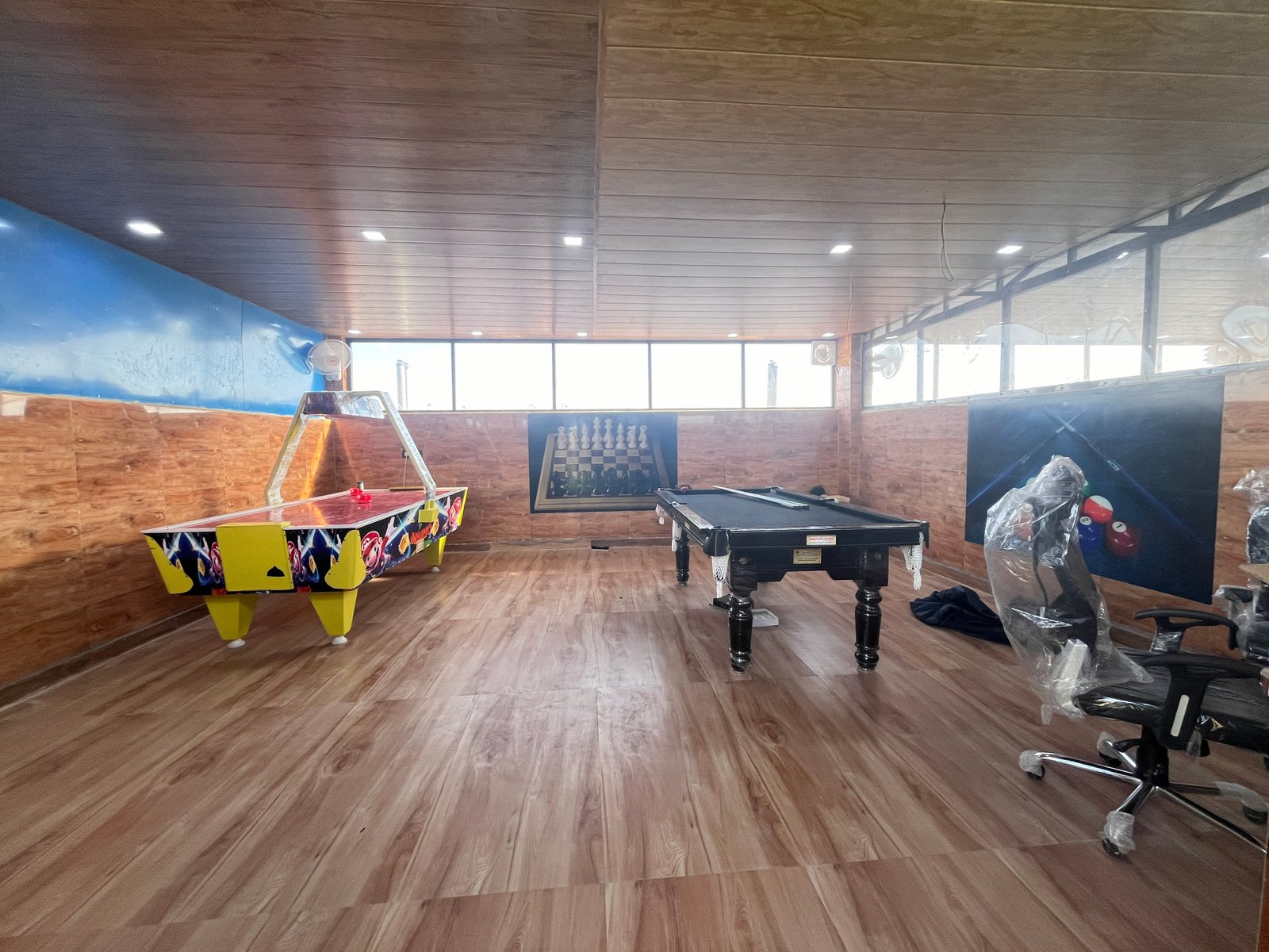 Low Cost 3 BHK Apartment in Dwarka Mor, Delhi | Affordable 3 BHK Flat in Delhi