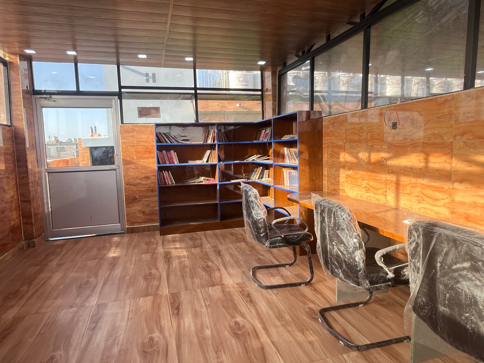 Low Cost 3 BHK Apartment in Dwarka Mor, Delhi | Affordable 3 BHK Flat in Delhi