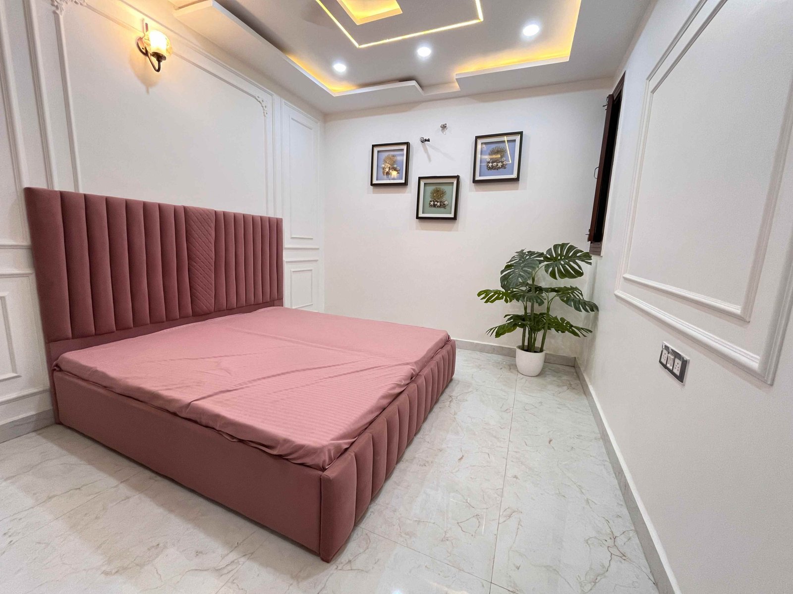 4 BHK Luxurious Flat Nr. Dwarka Sector 3 | 4 BHK Spacious Flat with Lift & Car Parking Facility