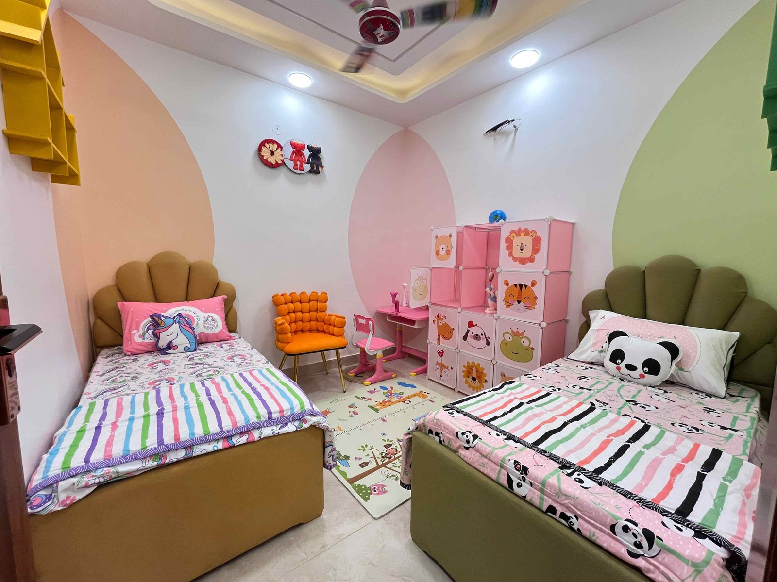 1000 गज की Society में 3BHK Flat Waiting Area & Kids Room के साथ | 3 BHK flat in Uttam Nagar