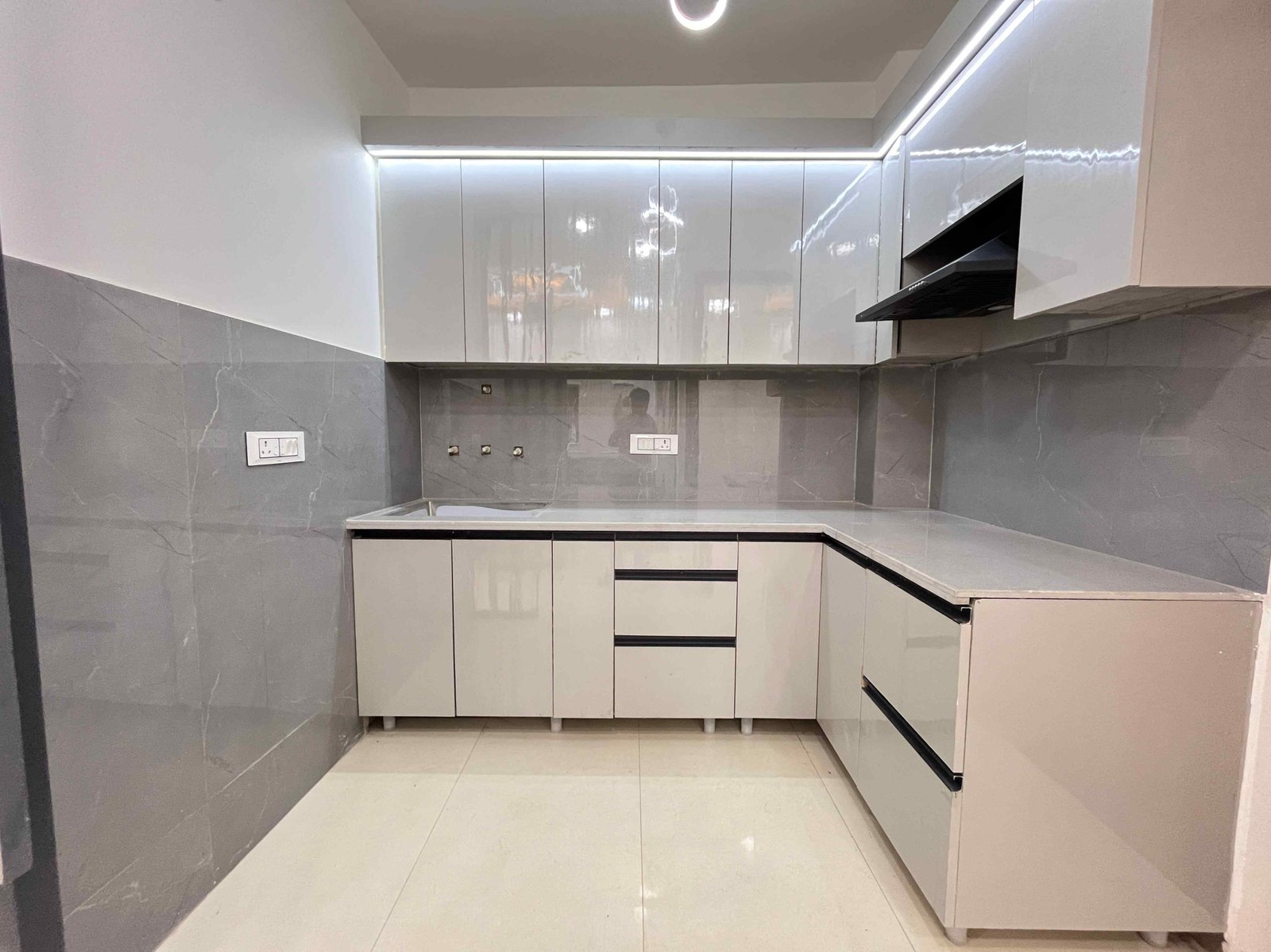 Affordable 2 BHK Flat in Sewak Park | Luxurious & Spacious 2 BHK Flat in Uttam Nagar , Delhi | Top Real Estate