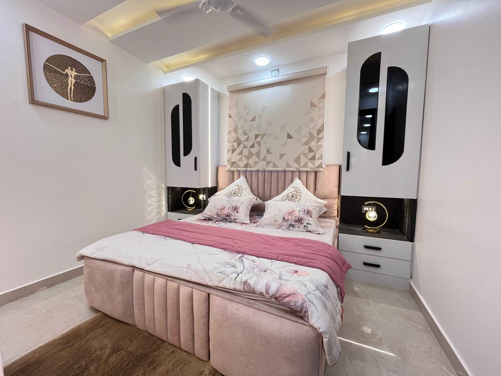 Society में 3BHK Flat Waiting Area & Kids Room के साथ | 3 BHK flat in Dwarka Mor