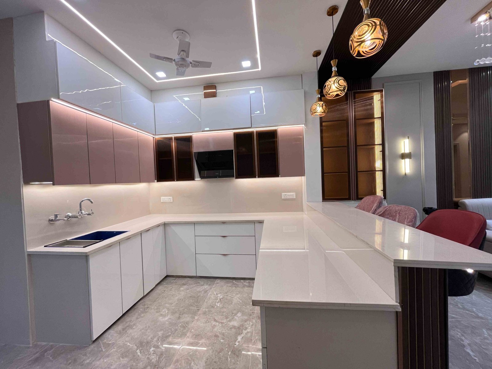 4 BHK Flat in Dwarka Mor, Delhi  4 BHK Premium Property on Sale | M-Sanvi Real Estate