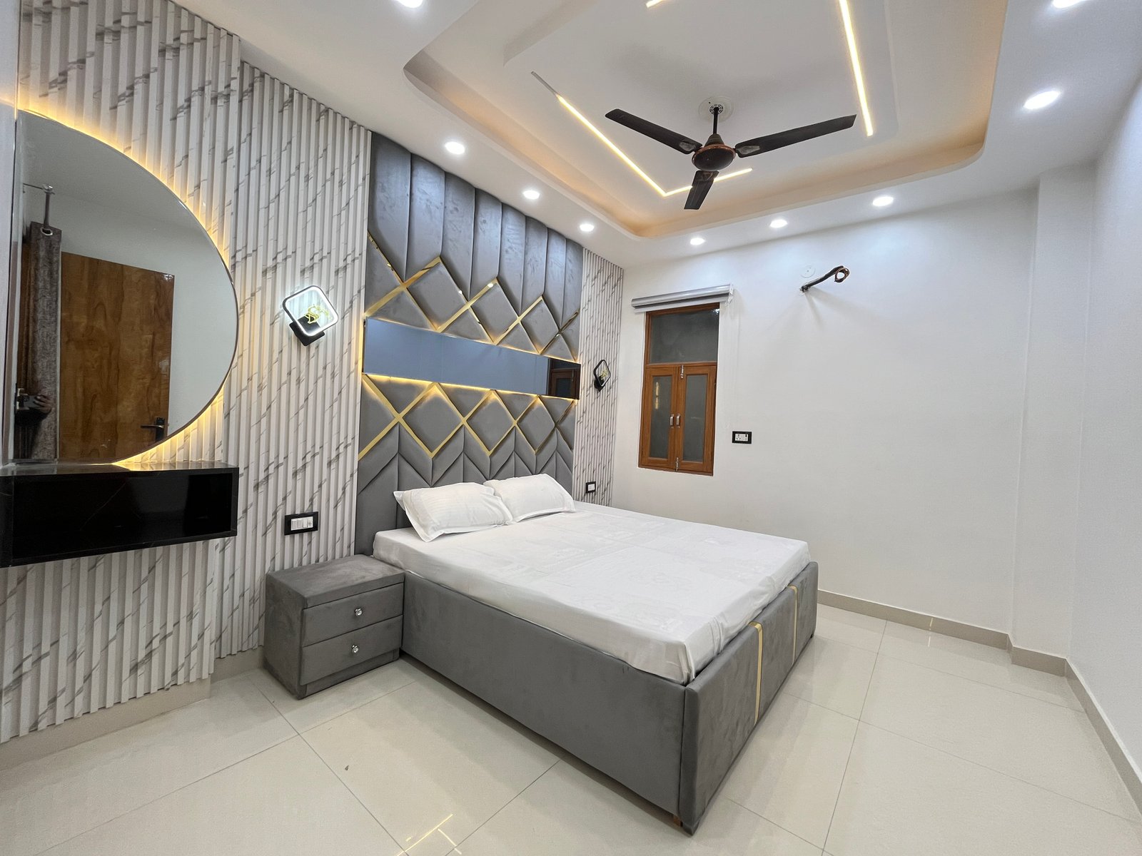 Affordable 3 BHK Flat in Sainik Nagar, Dwarka Mor | 3 BHK Fully Furnished Property in Delhi