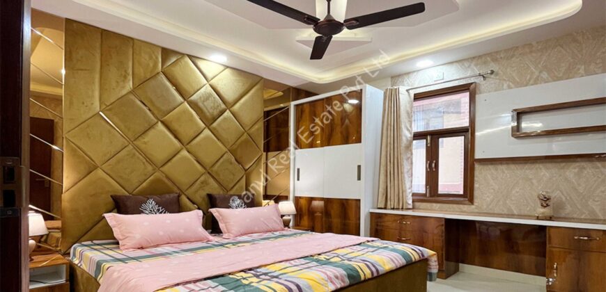 3 BHK Luxurious Flat in Dwarka Mor | Fully Furnished Flat