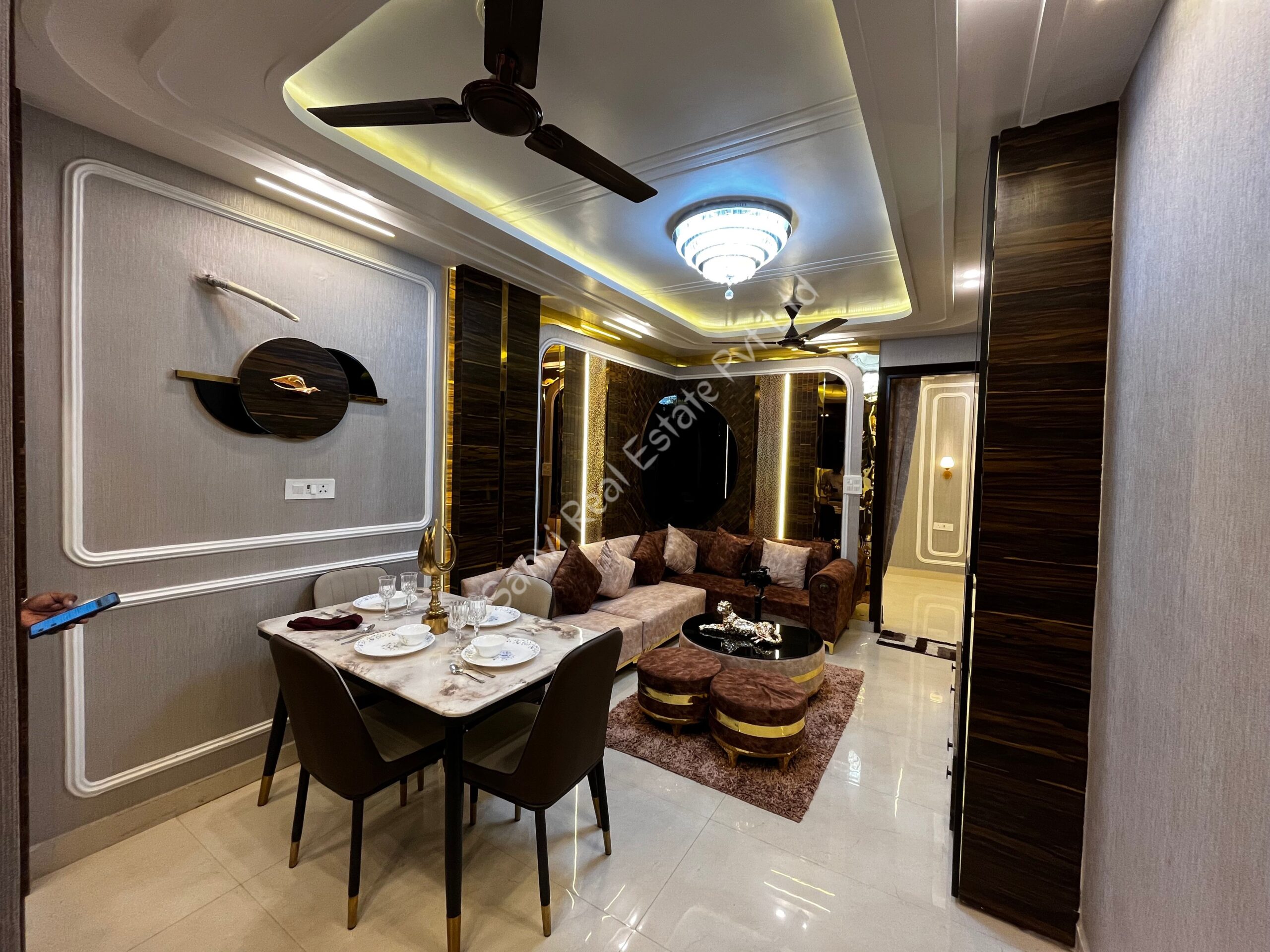 2 BHK Fully Furnished Flat in Dwarka Mor | Sanvi Real Estate