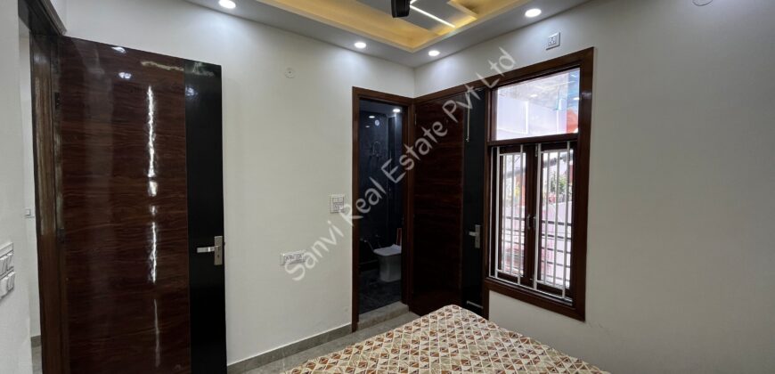 2 BHK Luxurious Flat in Uttam Nagar, Delhi-Sanvi Real Estate