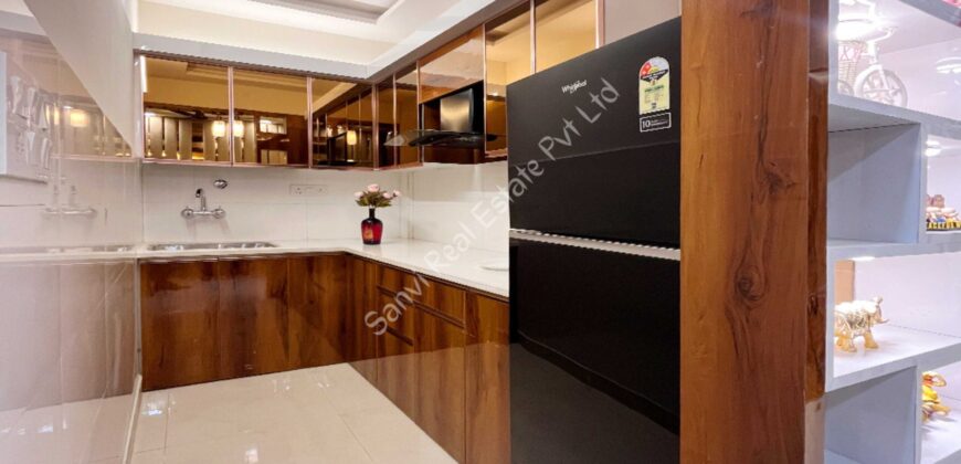 3 BHK Luxurious Flat in Dwarka Mor | Fully Furnished Flat