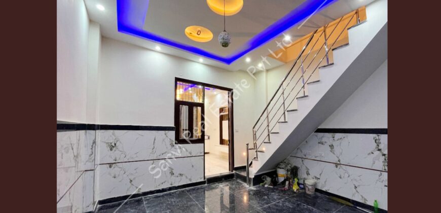 75 GAJ Independent House in Dwarka Mor | Property for Sale