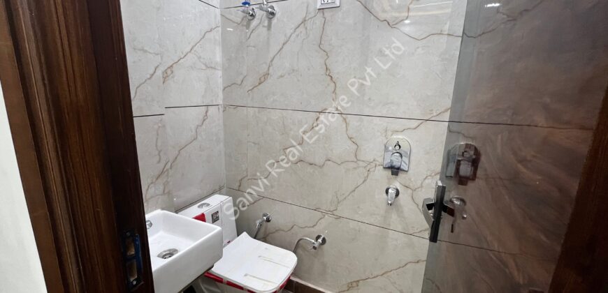 2 BHK Luxurious Flat in Uttam Nagar, Delhi-Sanvi Real Estate