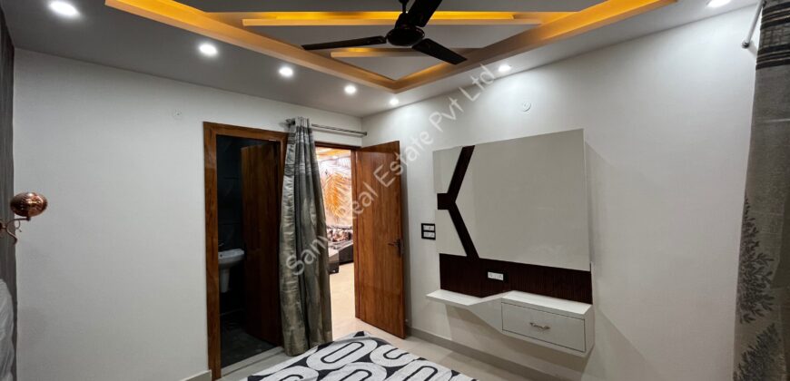 3 BHK Luxurious Flat in Uttam Nagar, Delhi | Property in Delhi