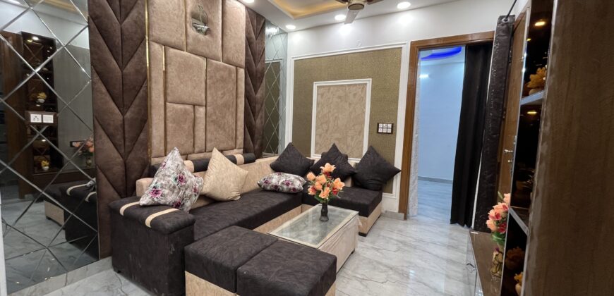 2 BHK Fully Furnished Flat in Uttam Nagar | Sanvi Real Estate