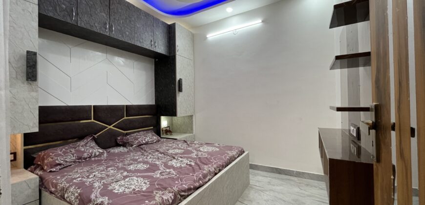 2 BHK Fully Furnished Flat in Uttam Nagar | Sanvi Real Estate