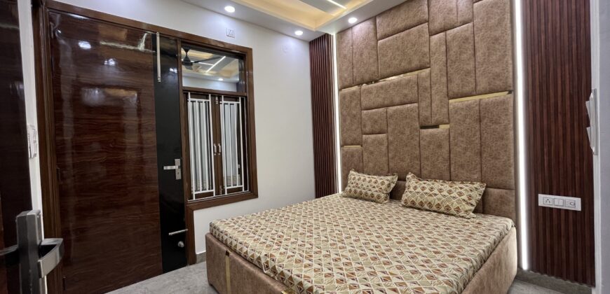 2 BHK Flat in Uttam Nagar | Sanvi Real Estate | Fully Furnished Flat