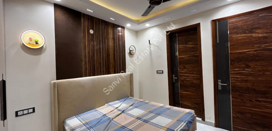 4 BHK Flat in Uttam Nagar, Delhi | Sanvi Real Estate