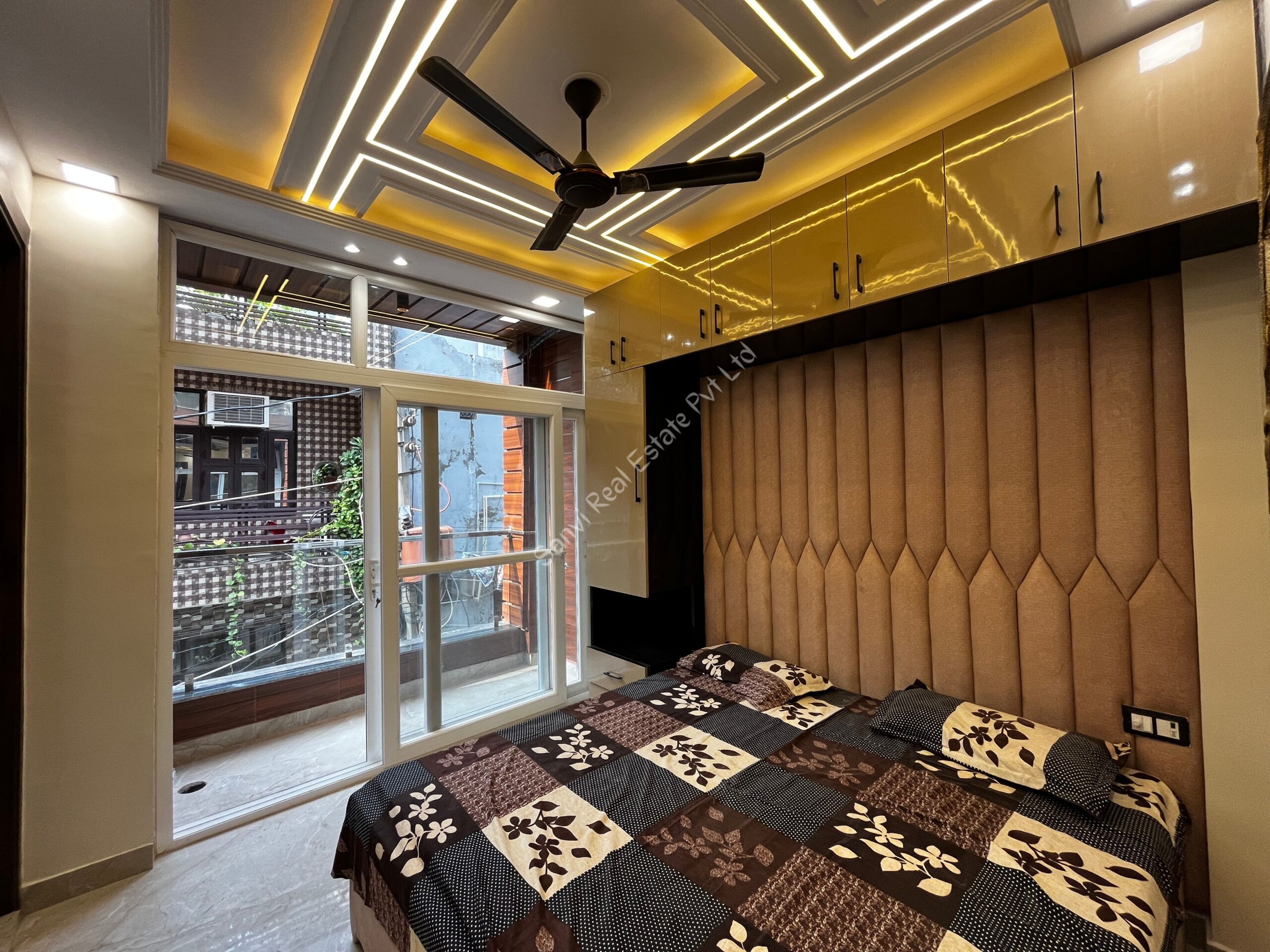 2 BHK Luxurious Property in Dwarka Mor, Delhi | Sanvi Real Estate