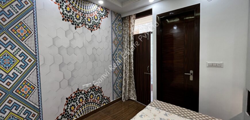 2 BHK L-Type Corner Flat in Uttam Nagar | Sanvi Real Estate