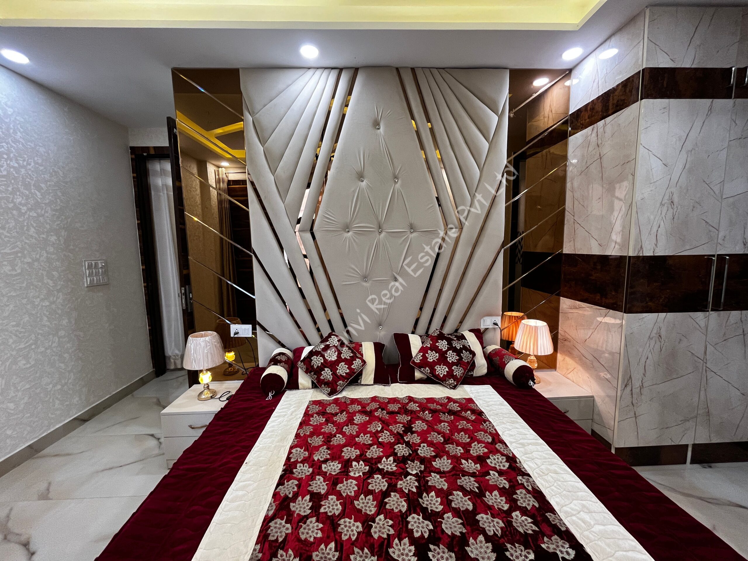 3 BHK Apartment in Uttam Nagar, Delhi | Sanvi Real Estate